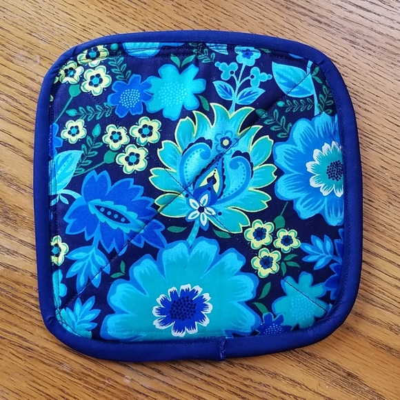 Blue Floral Potholders - Set of 4 - Picture 4 of 5